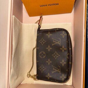 Louis Vuitton Mini Pochette